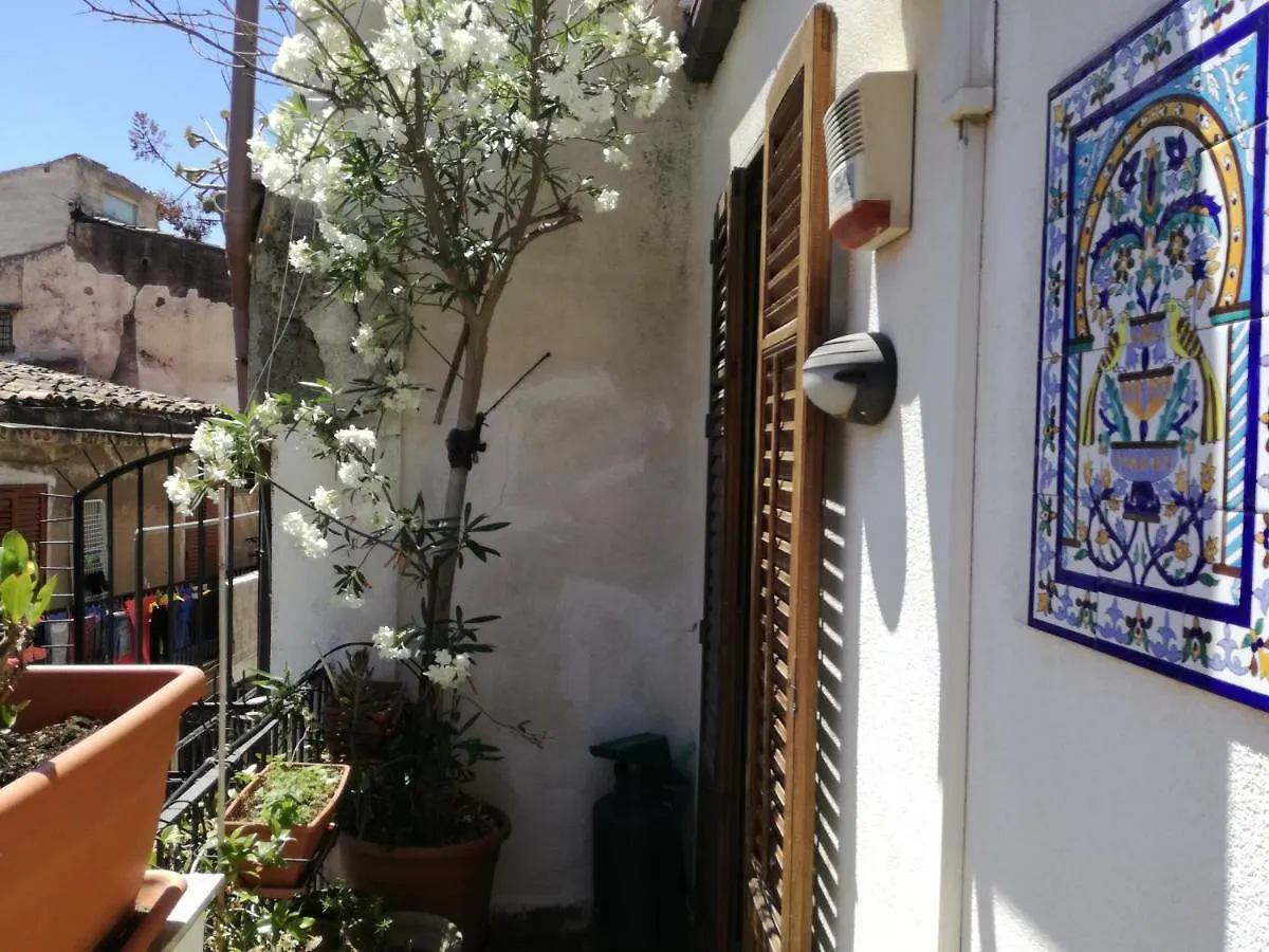 Kalat Vucciuria Palermo In Via Materassai Villa Italy
